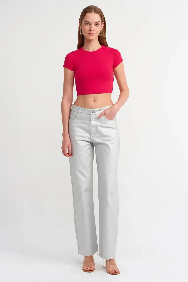 DILVIN Women's Crop Slim-Fit Crew Neck T-Shirt