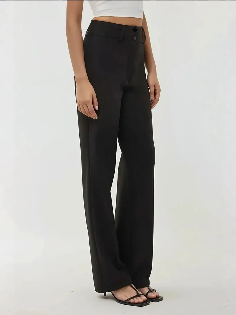 زوبعة بنطلون واسع بخصر عالٍ