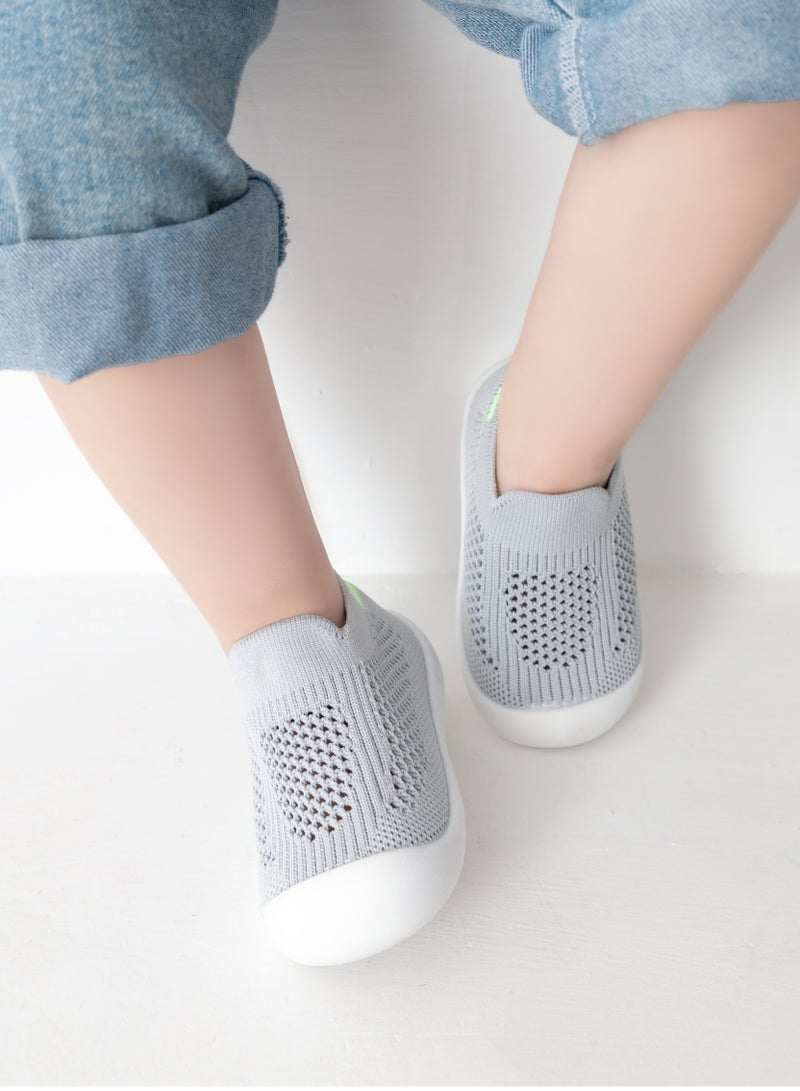 Trainers for Infant Toddler Boys Girls Shoes Breathable Mesh Soft Sole Lightweight Safer Non-Slip Toddler Sneakers Baby First Walking Shoes 6 - 36 Months  - Image 4