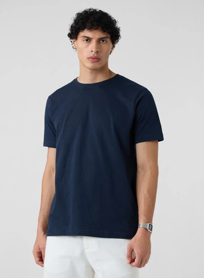 ذا سوليد ستور تيشيرت قطني بقصة عادية