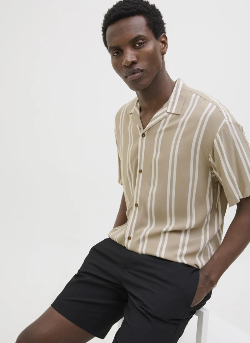 JACK & JONES  Stripped Resort Short Sleeve Shirt for Men | Best Price UAE