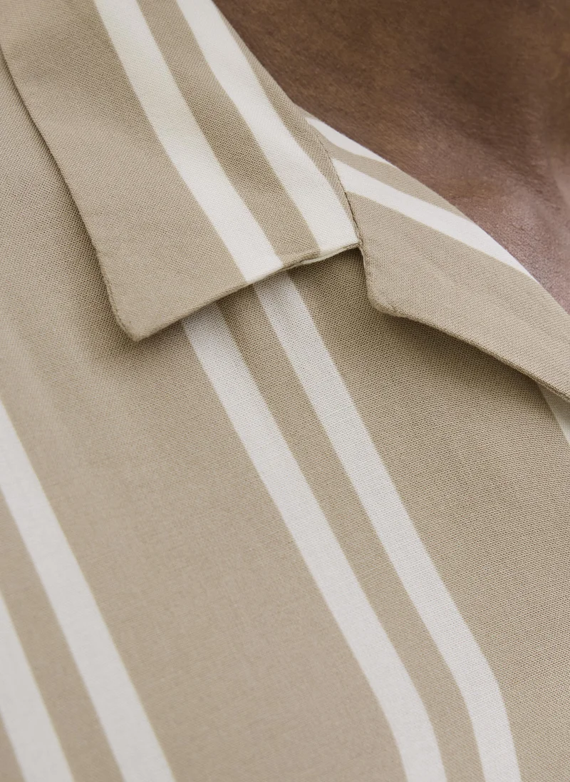 JACK & JONES  Stripped Resort Short Sleeve Shirt for Men | Best Price UAE