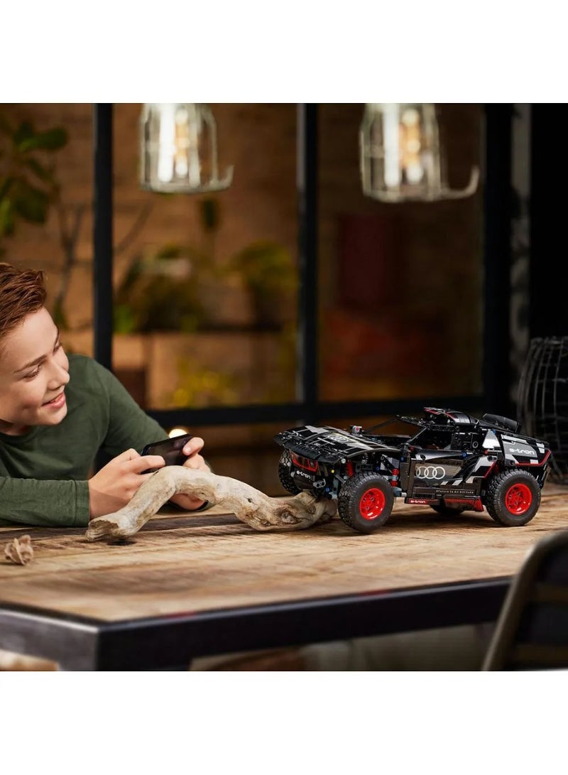 LEGO Technic Audi RS Q e-tron 42160 Rally Car Model - 914pcs, App-Controlled, Ages 10 Years+ - Image 4