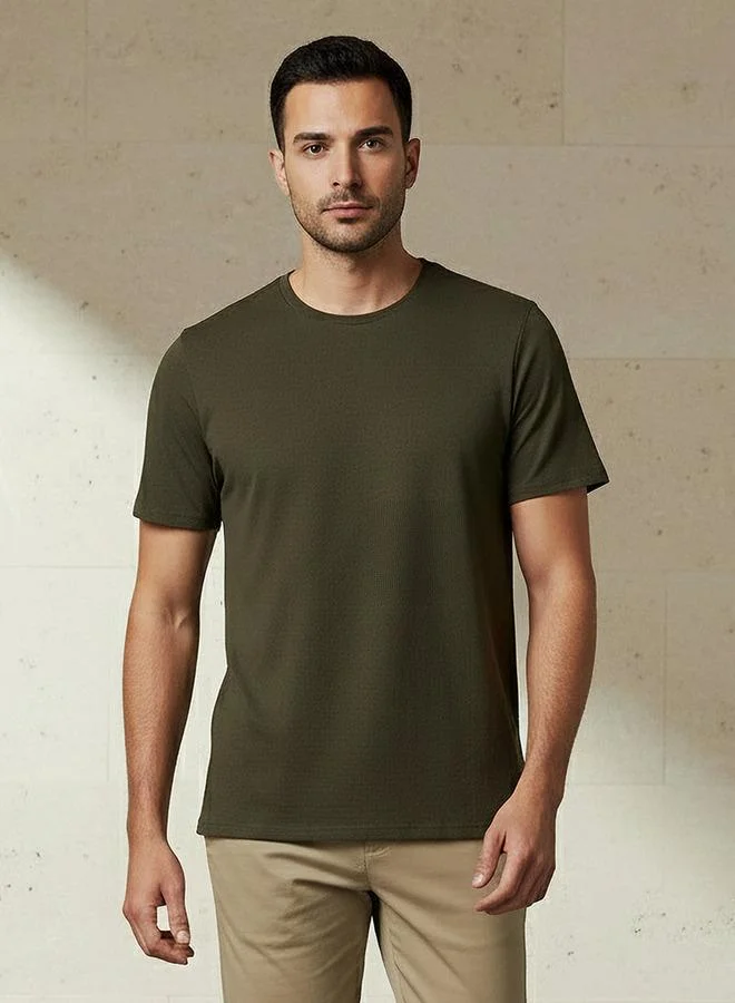 Iconic Iconic Men Slim Fit Round Neck Short Sleeve Popcorn Textured T-shirt