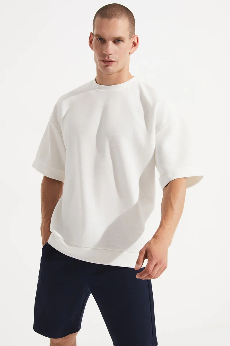 جون Men's Oversize Crew Neck T-Shirt