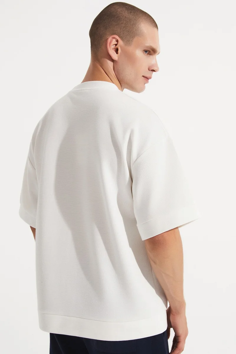 جون Men's Oversize Crew Neck T-Shirt