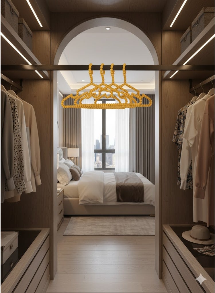 جيلدا مجموعة 3 قطع شماعات بلاستيكية متينة بتصميم خرز فاخر ومضاد للانزلاق | حل مثالي لتنظيم دولابك بشكل أنيق وفعال وحماية ملابسك من التجعد | لون هافان جذاب وجودة عالية - لا غنى عنها لكل خزانة عصرية - Image 5