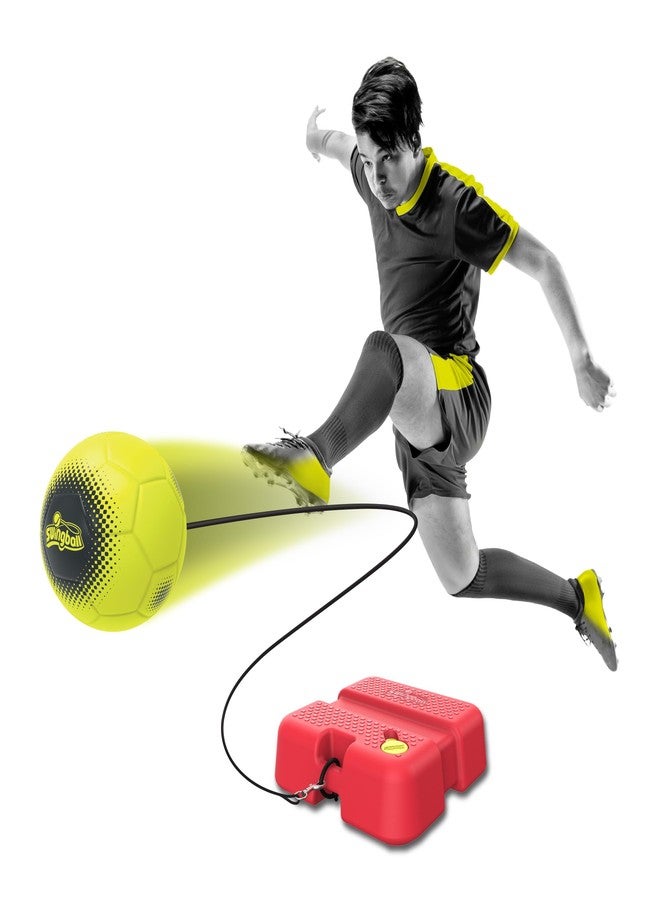 سوينج بول أداة تدريب كرة القدم Swingball Reflex - مدرب ارتداد كرة القدم على جميع الأسطح للأطفال والكبار، أداة تدريب كرة القدم في الفناء الخلفي الخارجي للتحكم بالكرة، ومهارات القدم، وخفة الحركة، واللعب الممتع، للأعمار من 6 سنوات فما فوق - Image 1