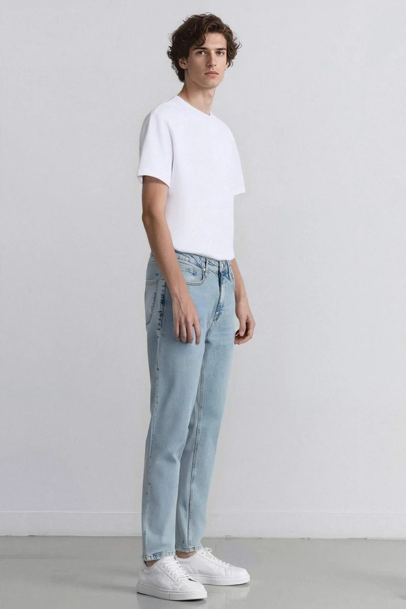 Defacto  Slim Tapered Fit Normal Waist Jeans for Men | Best Price UAE