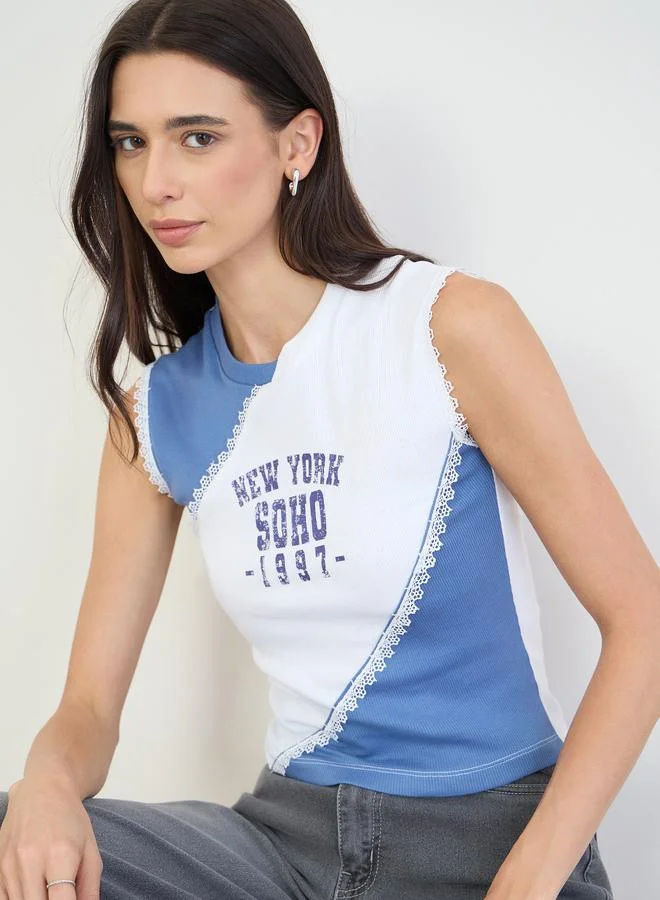 Styli Off White Slogan Print Color Block Tank Top with Lace Trim