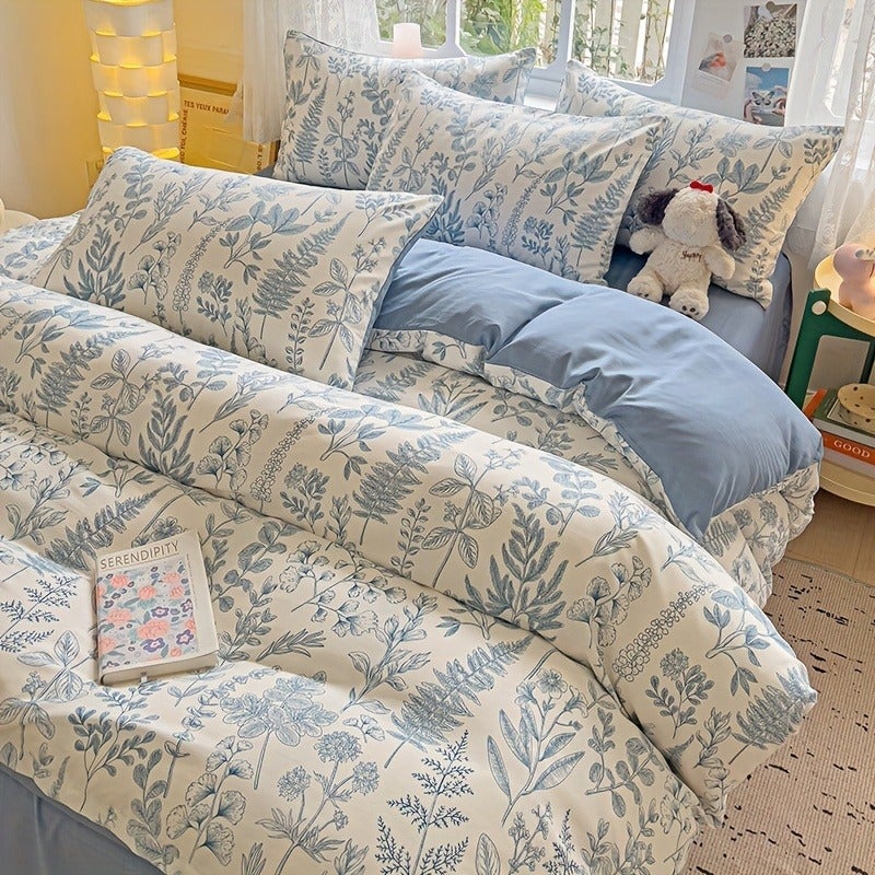 3pcs Duvet Cover Set, New American-Style Small Floral Duvet Cover Set in Ins Style, Includes 1 Duvet Cover + 2 Pillowcases, Comfortable And Breathable, Machine Washable And Hand Washable, Does Not Fade Or Deform, Creates a Cozy Sleep Environment - Image 1