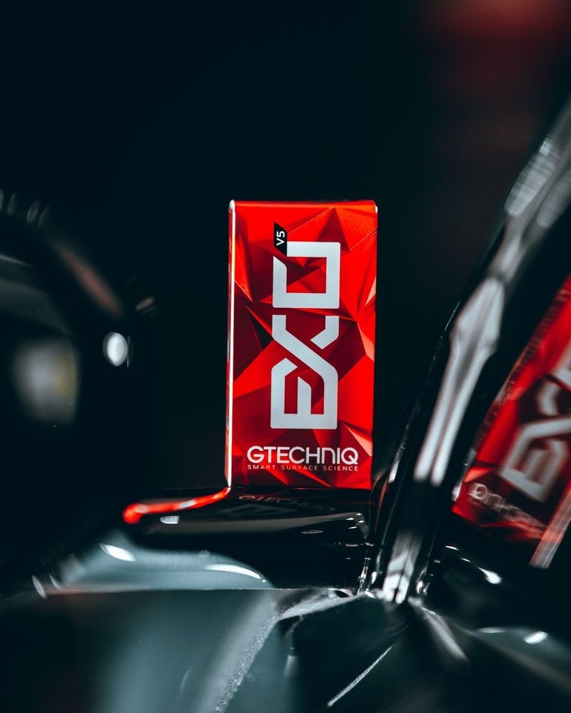 Gtechniq جي تيك نيك - EXO طلاء هيدروفوبيك فائق المتانة v5 - احمِ طلاء سيارتك، أضف لمعة، طرد الملوثات، مقاوم للمواد الكيميائية، تخلص من بقع الماء (30 مل) - Image 2