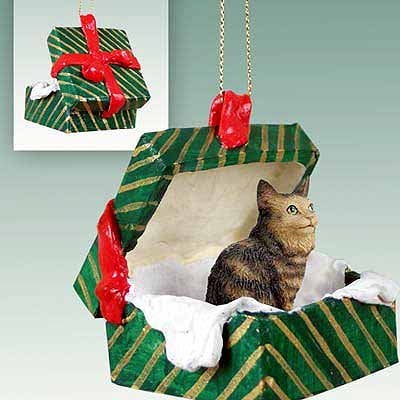 Conversation Concepts Maine Coon Cat Gift Box Christmas Ornament - Delightful  Brown