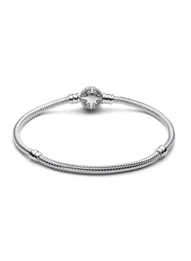 باندورا سوار ثعبان بقلادة نجم الشمال