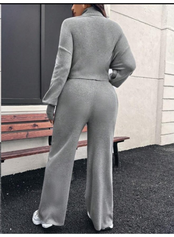 Shein A comfortable and casual wool sweater and padded pants set for everyday wear in a neutral design. The sweater features a high neck and batwing sleeves, and the pants are long. Suitable for the autumn/winter season. - Image 3