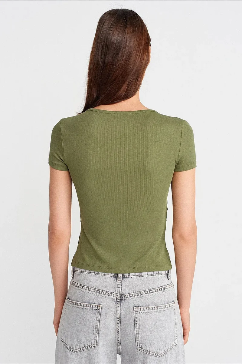 ديلفين DILVIN Slim Fit V-Neck Button Blouse