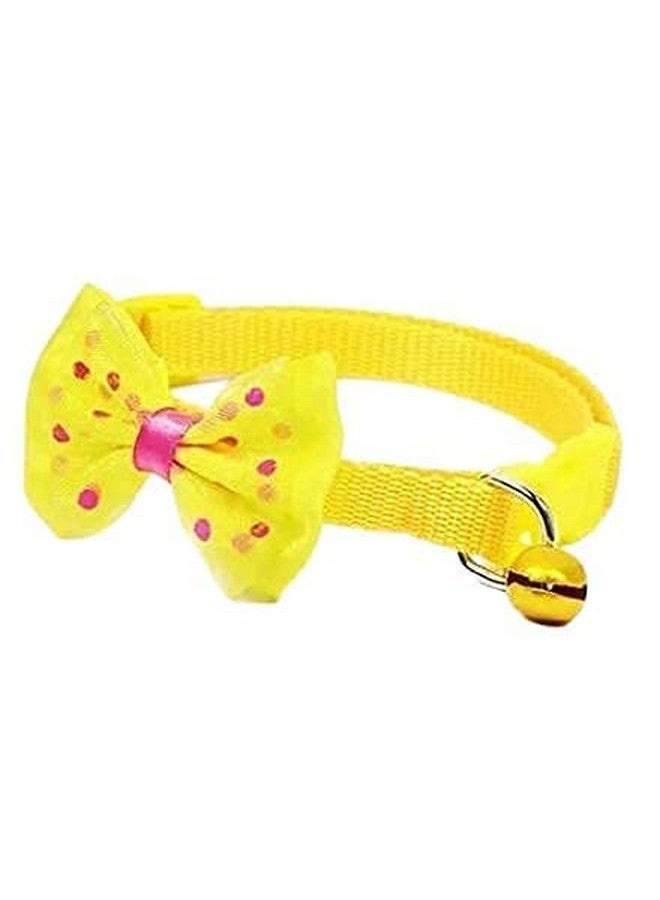 طوق قطط لطيف على شكل ربطة عنق وطوق مطبوع عليه عظمة فاخرة مع جرس، طوق تعريف آمن للجراء والقطط والحيوانات الأليفة الصغيرة، عبوة من قطعتين (لون أصفر) - Image 2