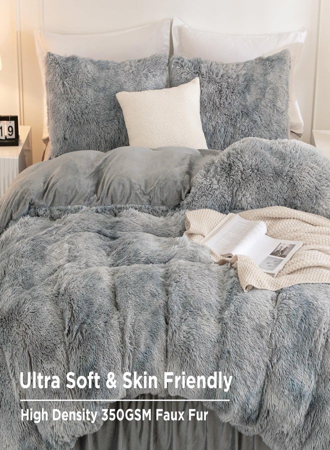 Andency غطاء سرير أندنسي من الفرو الصناعي بتدرجات الرمادي والأبيض للسرير بحجم كوين، مجموعة مكونة من 3 قطع من أغطية السرير الفخمة والناعمة (1 غطاء سرير من المخمل الشاجي و2 غطاء وسادة)، مجموعة أغطية سرير ناعمة ومريحة - Image 4