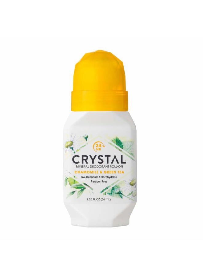 CRYSTAL ESSENCE مزيل عرق معدني كريستال رول أون، بابونج وشاي أخضر، 2.25 أونصة سائلة (عبوة من 12) - Image 1