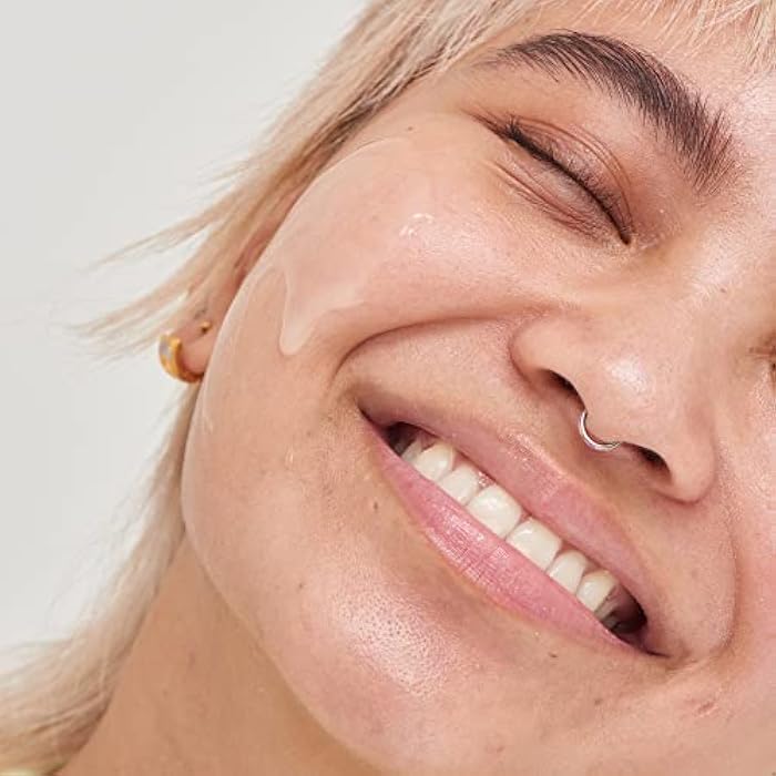 The INKEY List 10% Niacinamide Serum, Lightweight Oil Control Serum Helps with Blemishes and Appearance of Redness, Hydrating 1% Hyaluronic Acid 30ml, 1 fl oz - Image 5