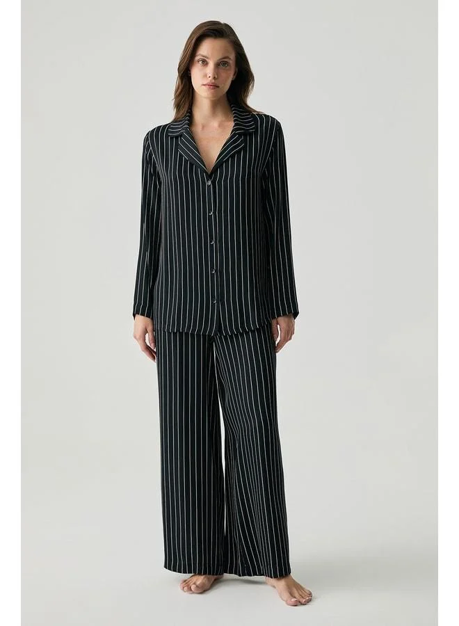 Viscose satin-textured striped pajama set.