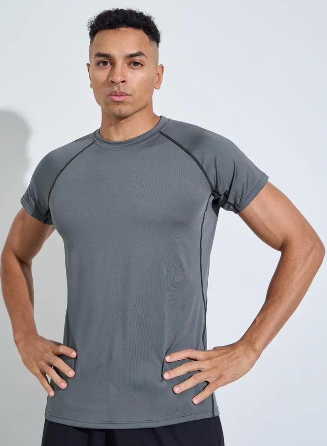 Styli Active Charcoal Solid Raglan Sleeves Contrast Stitch Running T-Shirt