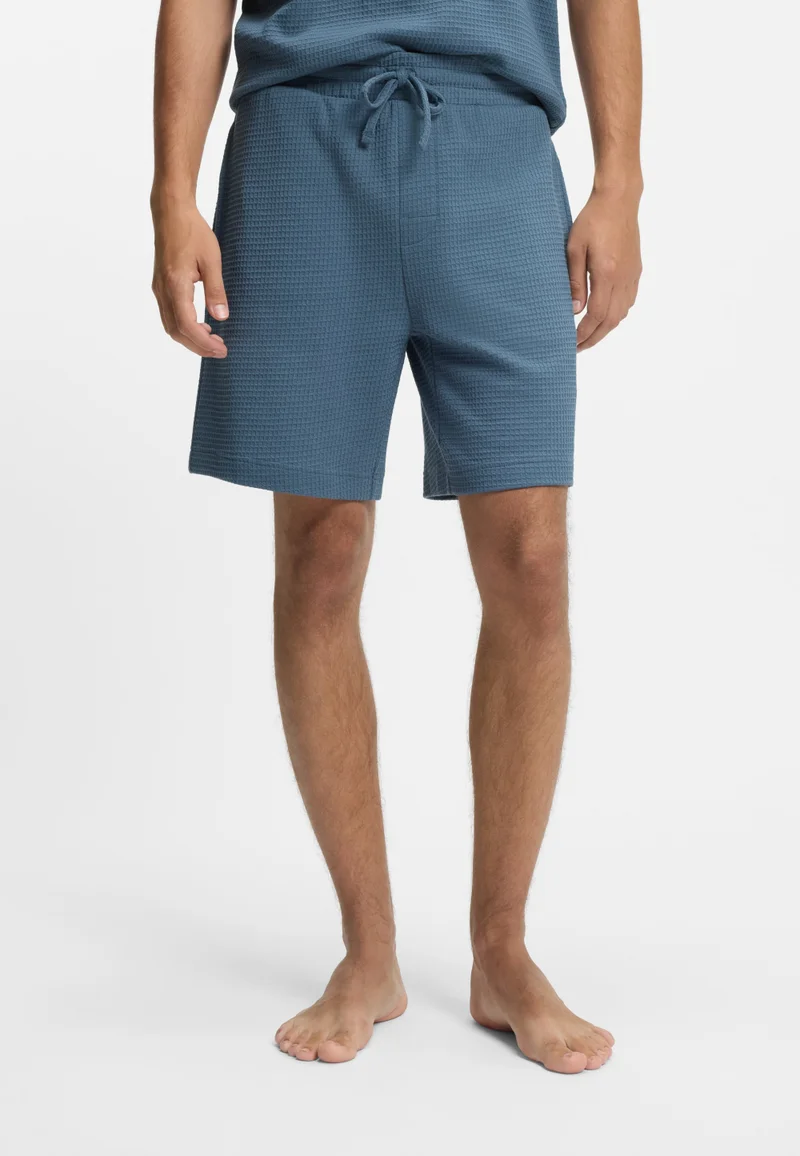 هوجو شورت بيجاما بنقشة الوافل وشعار مطرز