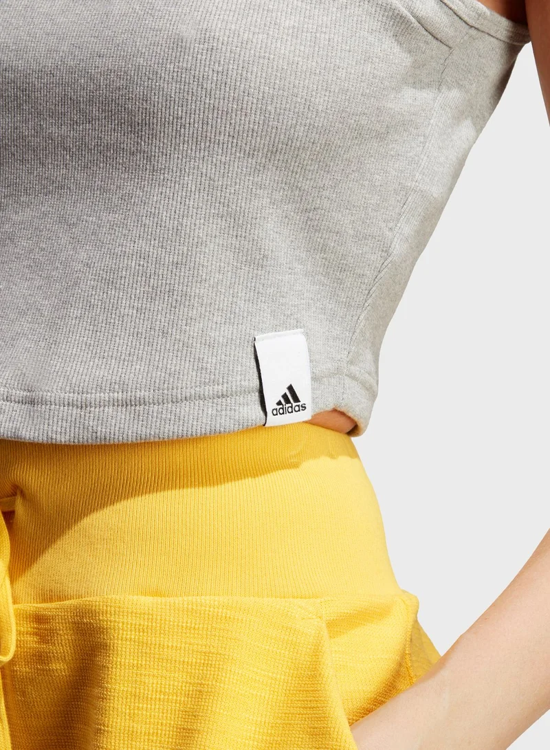 adidas بلوزة لاونج محززة بلا اكمام