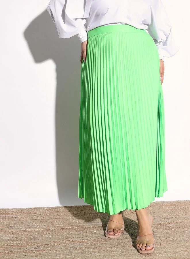 Sassafras Plus Size Neon Green Solid Accordion Pleated Maxi Skirt