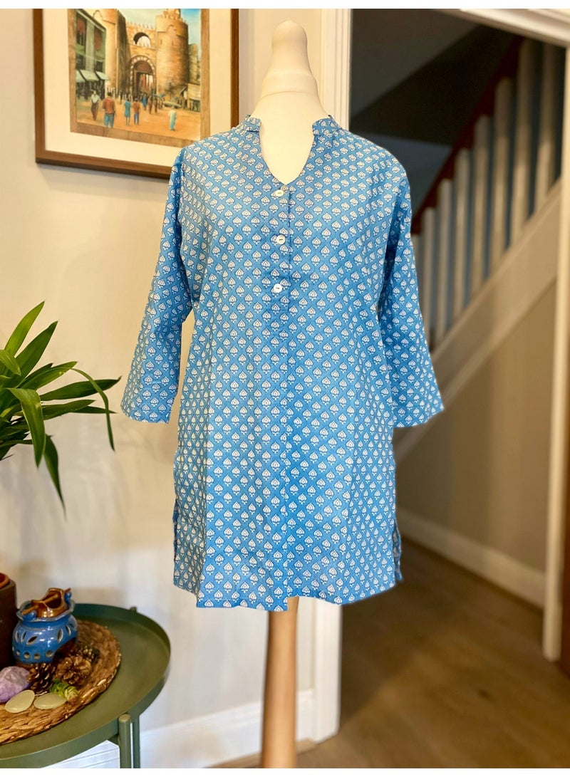 Sky Blue Ditsy floral print Cotton  Tunic Top, V-Neck Band Collar - Image 5