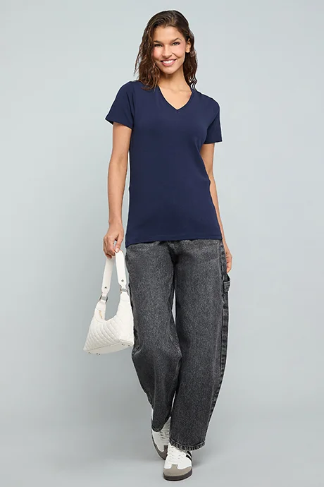 R&B Solid T-Shirt With V-Neck and Short Sleeves