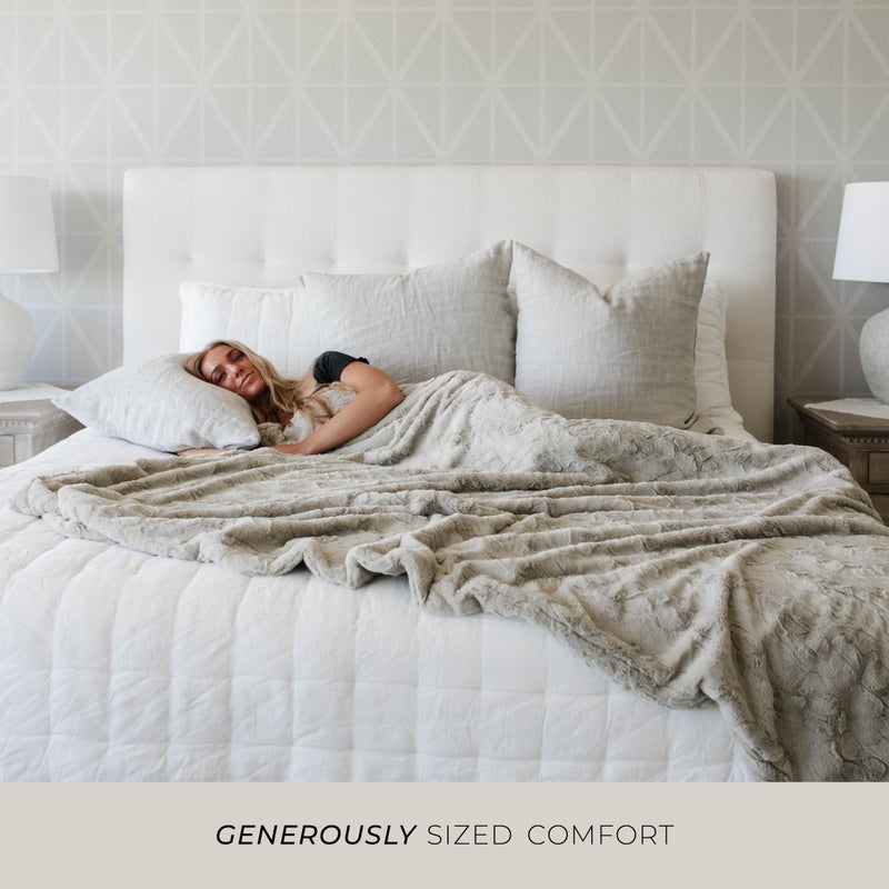 GRACED SOFT LUXURIES Feather Extra Large Faux Fur Throw Blanket | Ultra Soft & Fluffy 60x80 inches | Cozy, Thick & Warm | Perfect for Bed, Couch, and Lounging for Kids & Adults | Feather Gray - Image 2