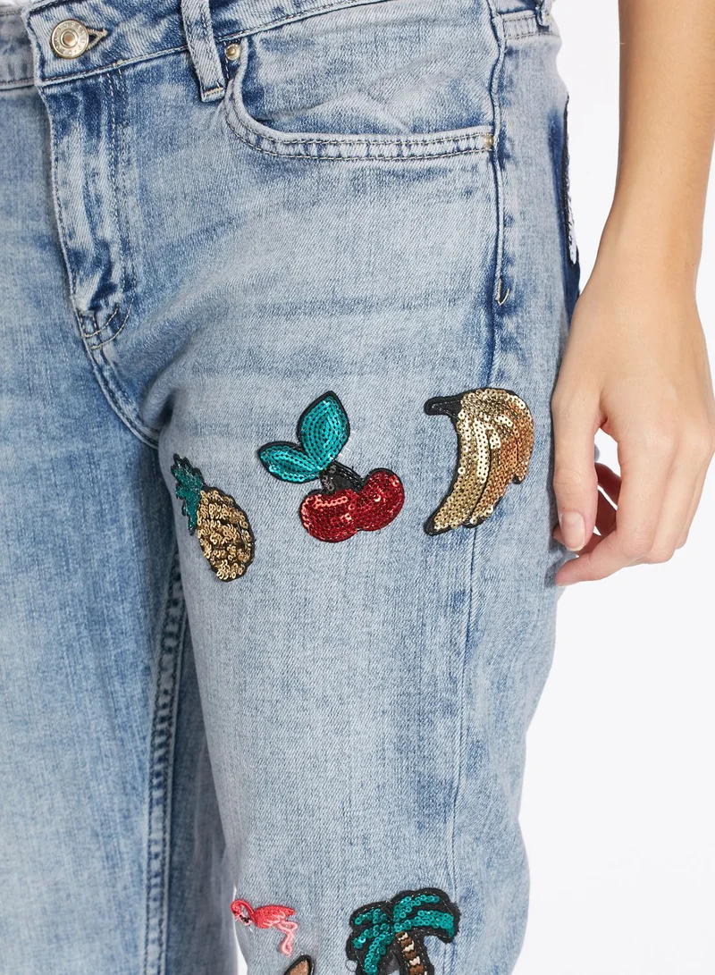 TOPSHOP Badged Boyfriend Jeans