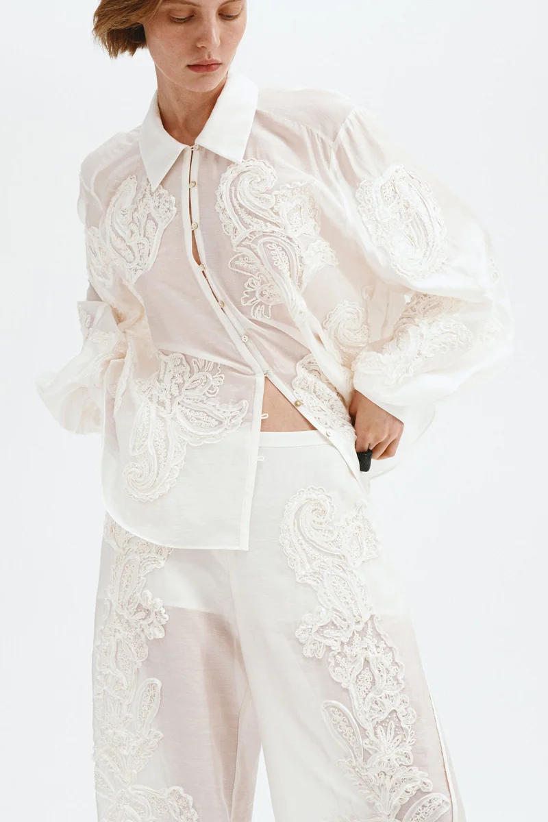 اتش اند ام بنطلون باريل مزين برسومات