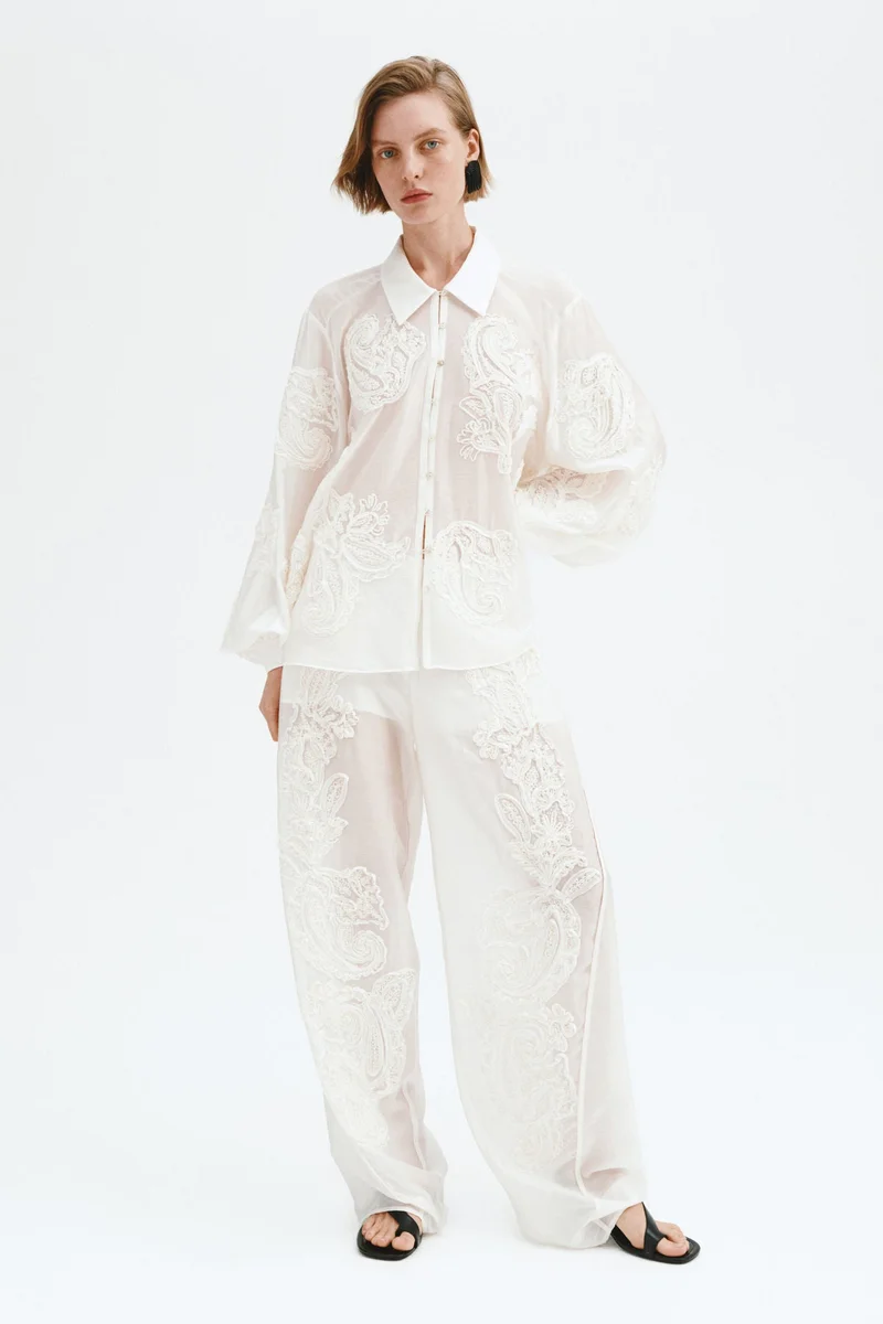 اتش اند ام بنطلون باريل مزين برسومات