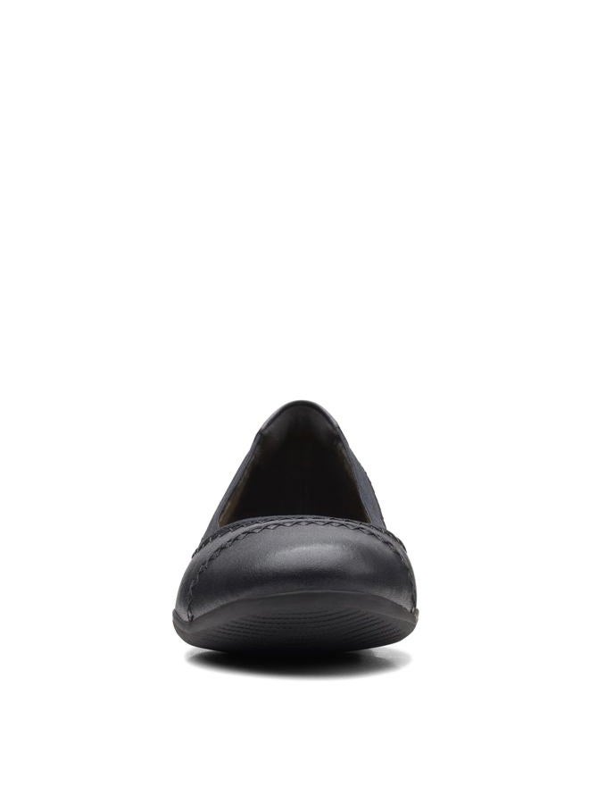 clarks Women's Sara Ballet Flat, Black Leather, 40 EU - Image 4
