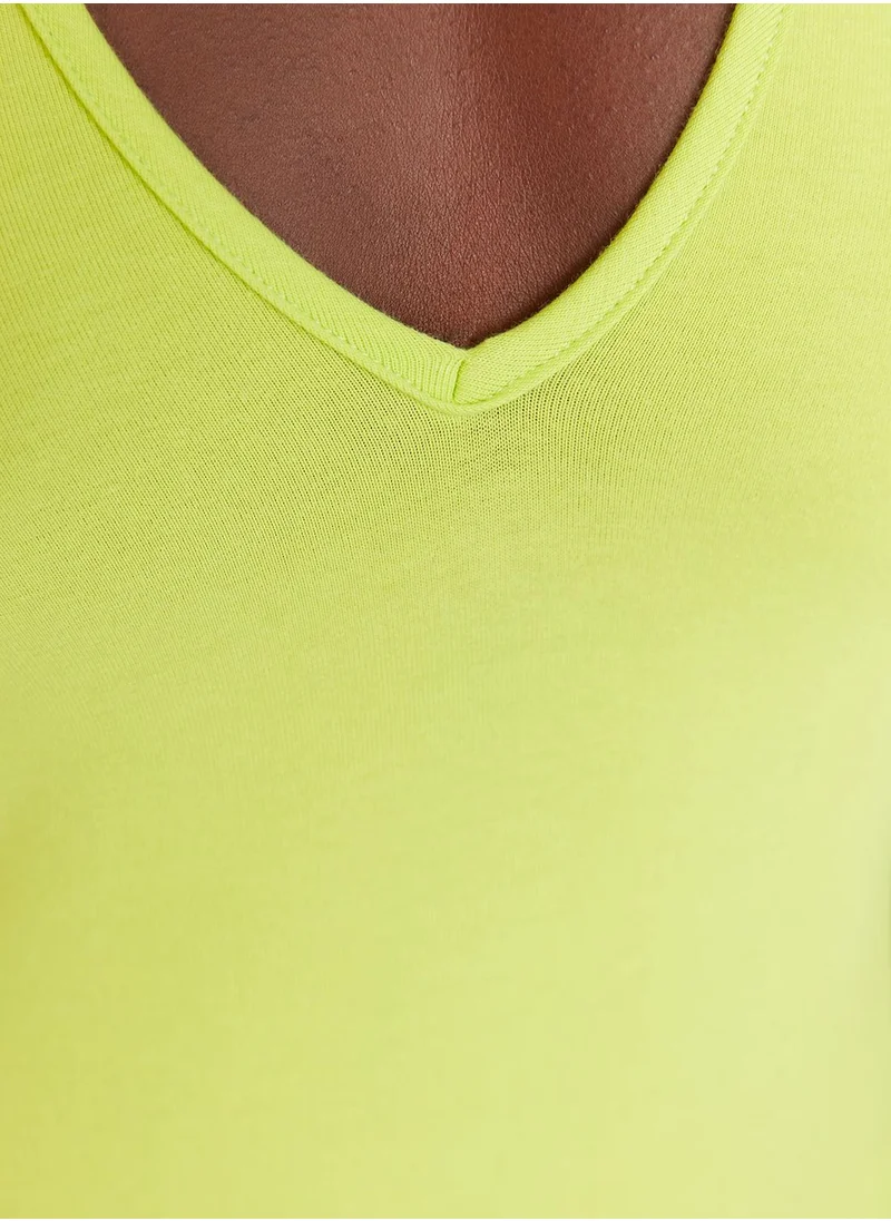trendyol V-Neck Knitted Body
