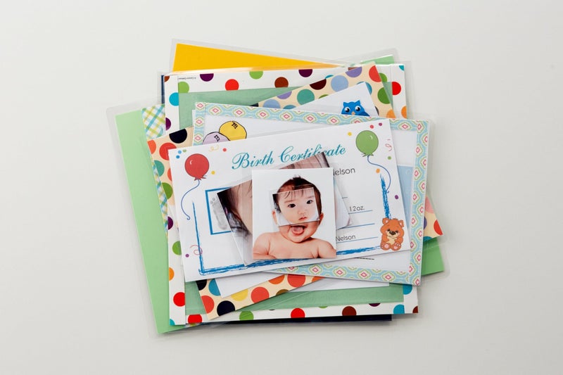 Scotch Self-Sealing Laminating Pouches, ID Badge Protectors Includes Clips, 2.25 Inches x 3.5 Inches, 25 Pouches, Great for Gift Tags - Image 4