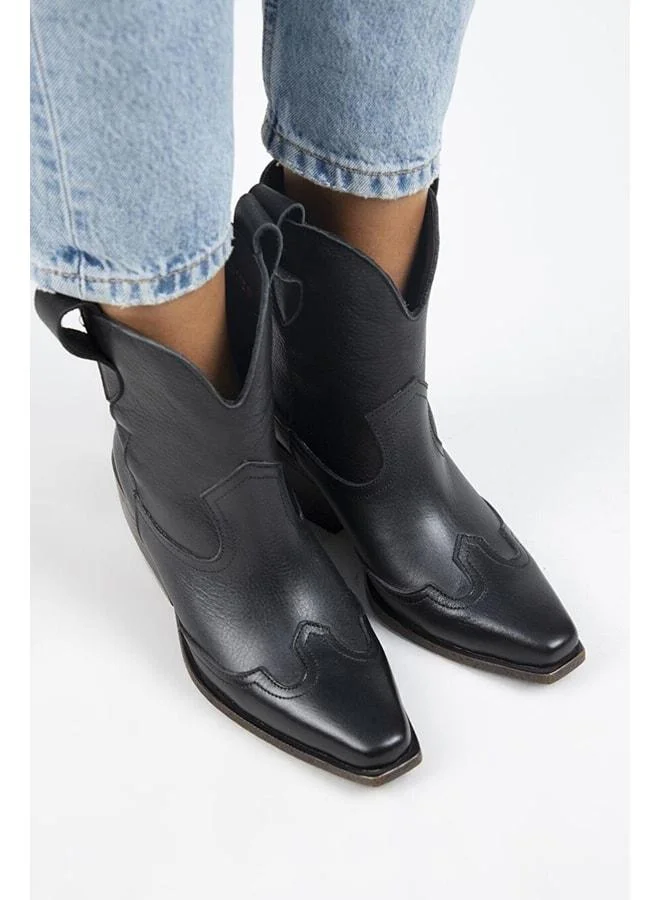 Manijero  Ellinor Women's Genuine Leather Western Black Boot. for Women | Best Price UAE