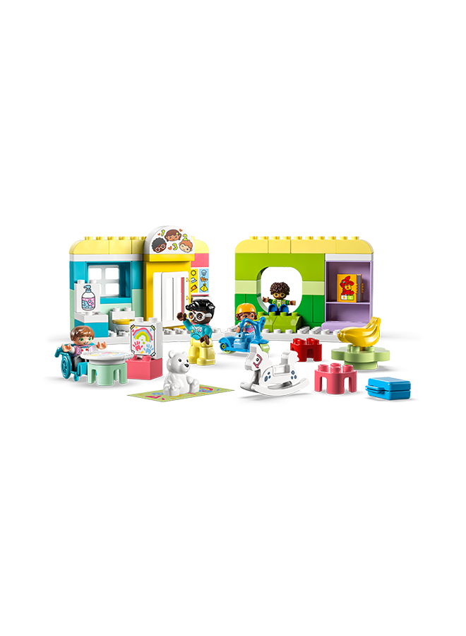 ليغو Duplo Town Life At The Day Nursery 10992; Early Childhood Building Toy Set For Toddlers Aged 2+ That Stimulates Creativity And Learning (67 Pieces)