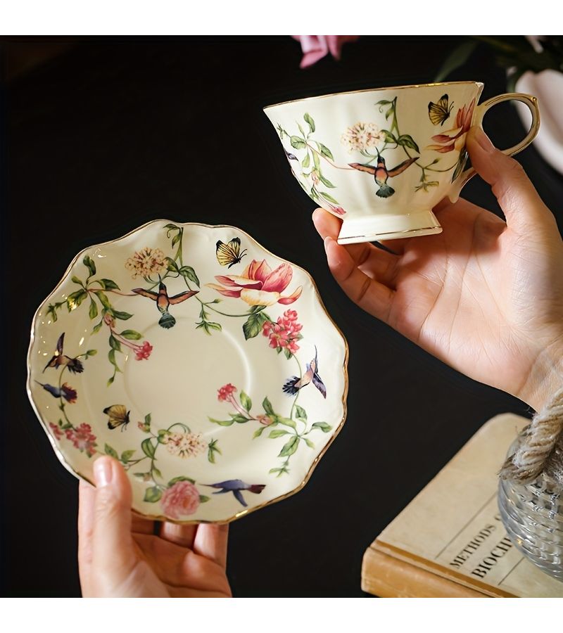 European Retro Gilded Ceramic Flower And Bird Cup Saucer Set - Image 3
