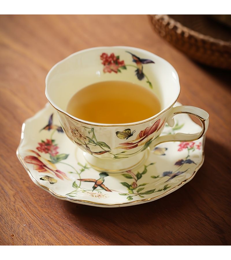 European Retro Gilded Ceramic Flower And Bird Cup Saucer Set - Image 5