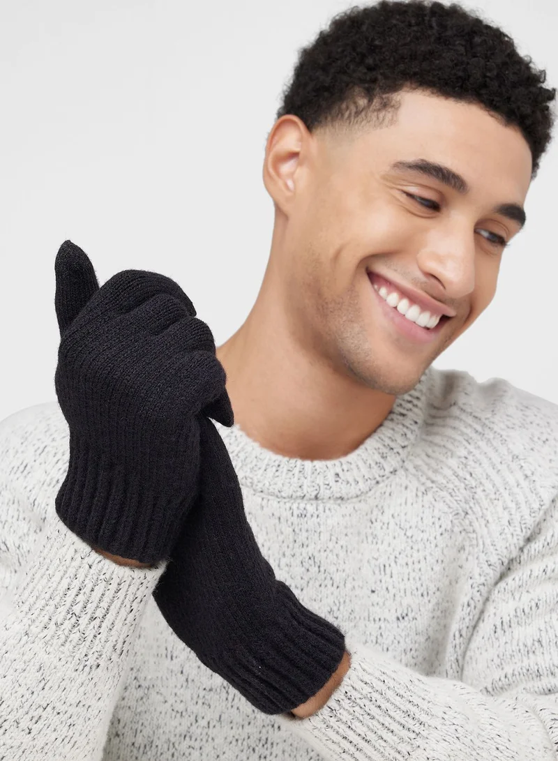 Seventy Five Essential Knitted Winter Gloves