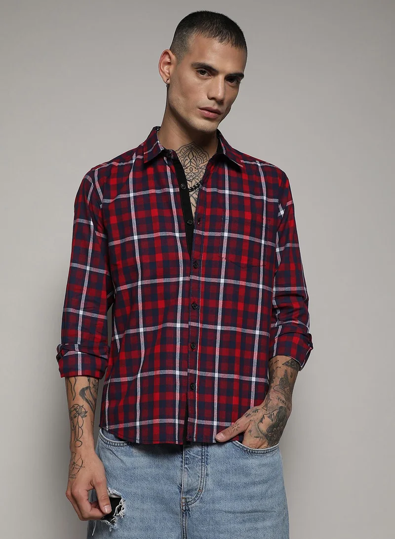 Campus Sutra Men's Navy Blue & Red Tartan Plaid Shirt For Casual Wear | Spread Collar | Long Sleeve | Button Closure | Cotton Shirt Crafted With Comfort Fit For Everyday Wear