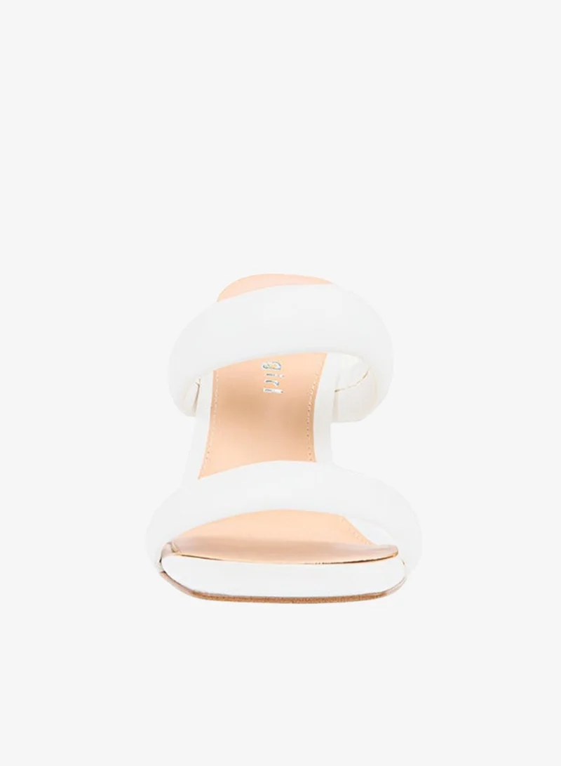 STEVE MADDEN  Steve madden wisper white women's sandals for Women | Best Price UAE