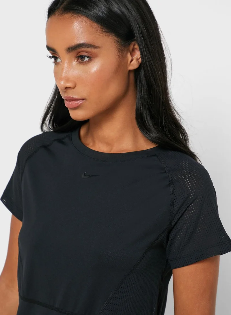Nike Pro Luxe Mesh T-Shirt