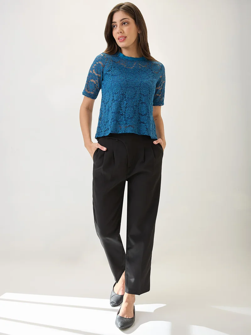 globus Women Round Neck Short Sleeves Opaque Floral Lace Party Top