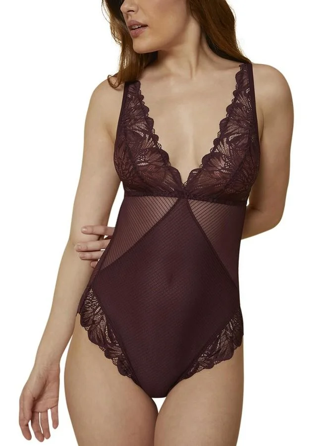 ترايامف Triumph Lavish Spotlight Ultra Soft Lacy Plunge Neck Bodysuit