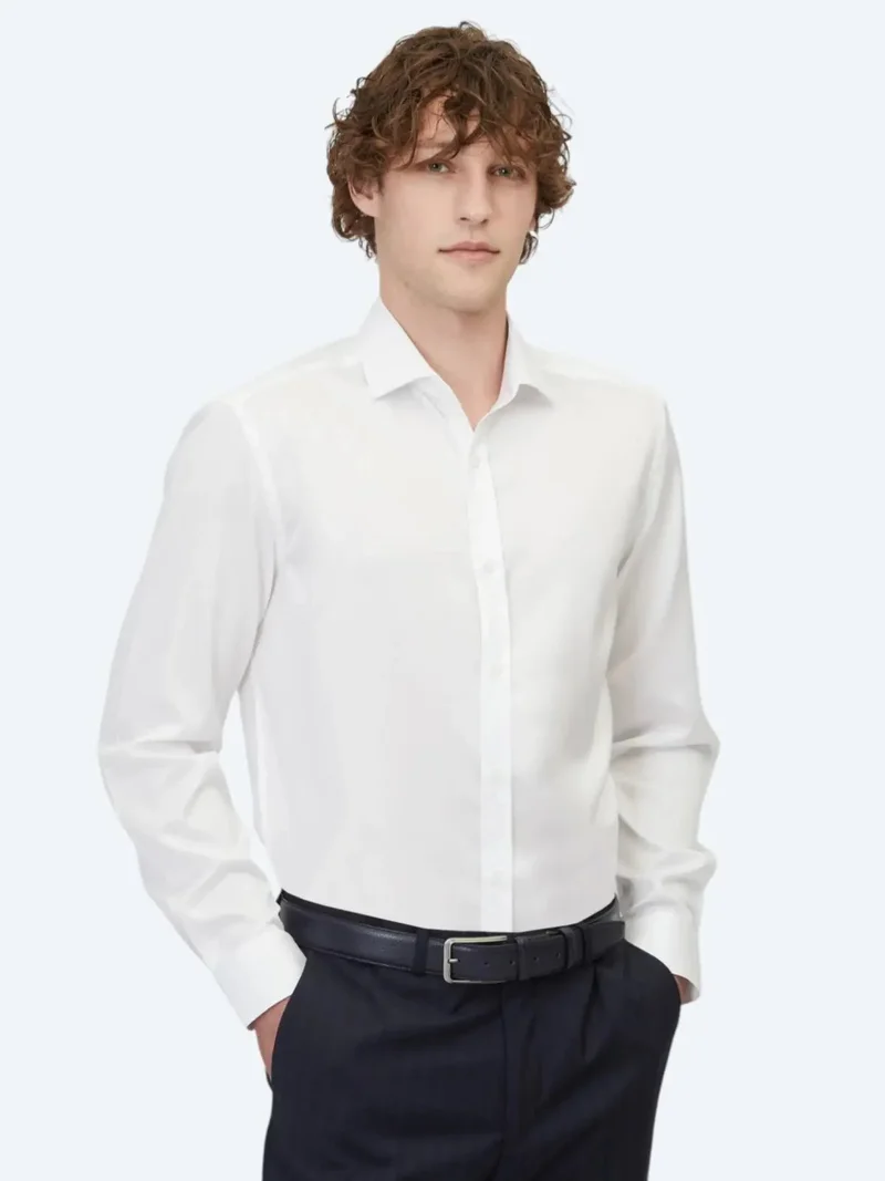 كيب قميص أبيض سادة بقصة عادية، مصنوع من القطن الكلاسيكي 100%