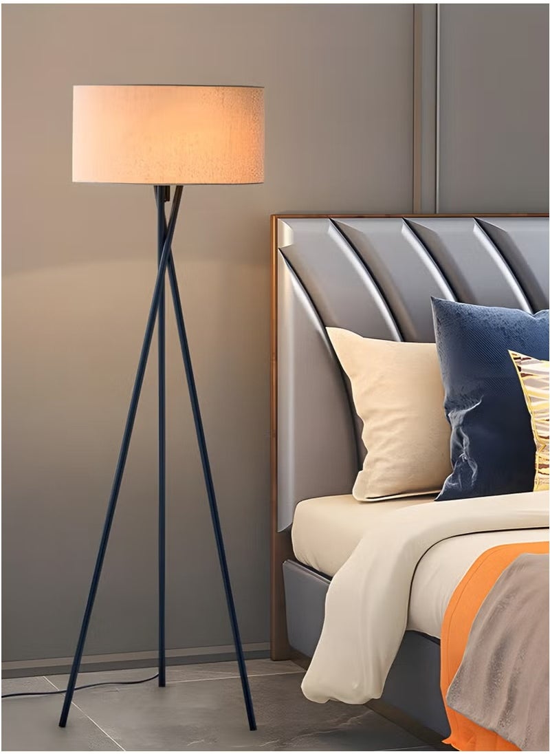 Creative Triangle Floor Lamp Black, LED Floor Lamp, Suitable for Study, Bedroom, Living Room Black 42x42160